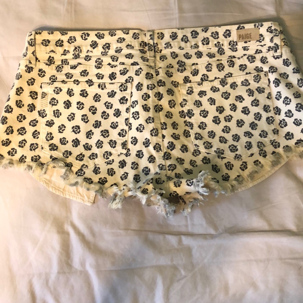 Paige shorts - Picture 2 of 4